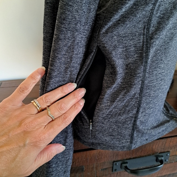 Tuff Athletics Zip Front Active Jacket Grey Medium Activewear Top Long Sleeved - Picture 7 of 10